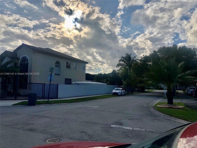 Building Photo - 24221 SW 107th Ave