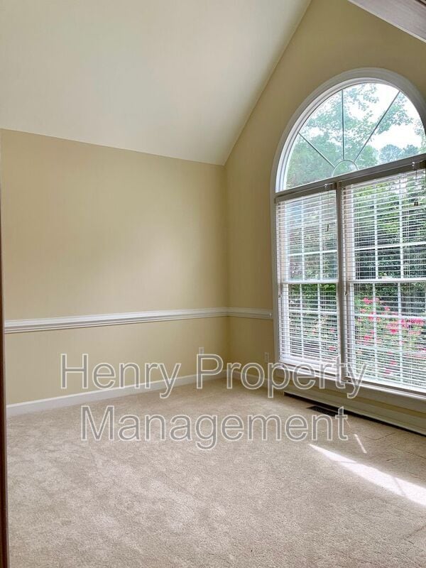 Building Photo - 212 Lewey Brook Dr