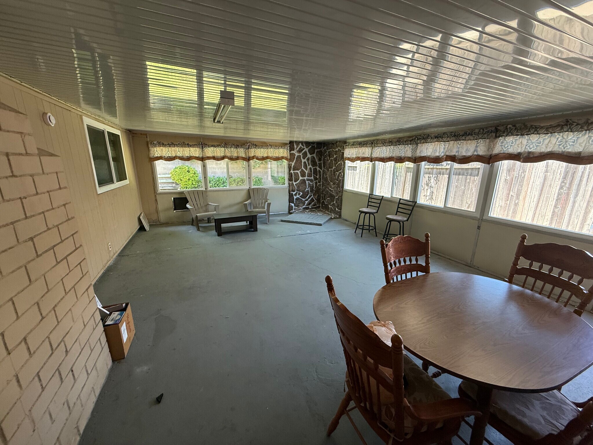Building Photo - 8944 Canberra Dr