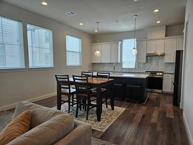 Dining Area - 2720 Grand Fountains Dr