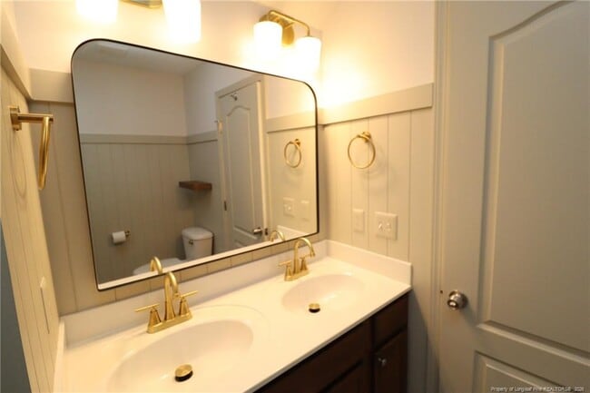 Building Photo - 1041 Parkers Ridge Dr