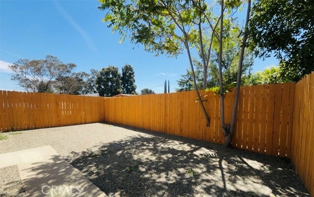 Building Photo - 674 Sunset Ave