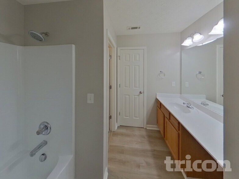 Building Photo - 1542 Alcovy Falls Dr SE