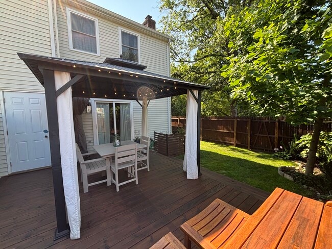 Building Photo - 7625 Lee Landing Dr