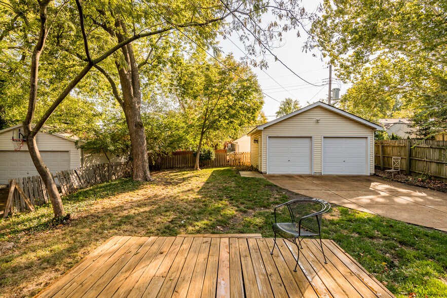 Building Photo - 1112 Sanford Ave