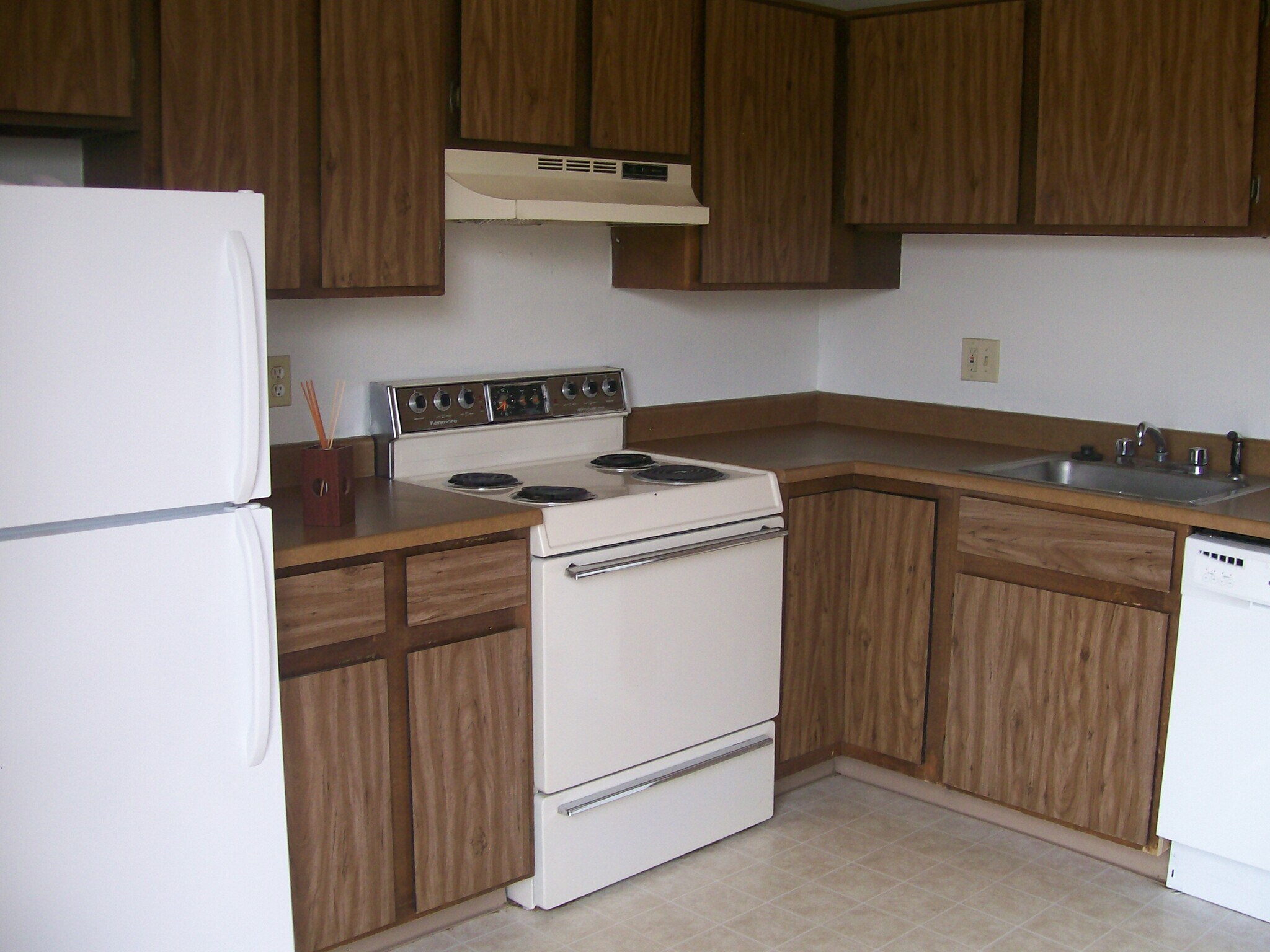 Building Photo - 4501 Boardwalk Dr