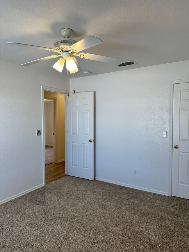 Building Photo - Long Term unfurnished - Pets allowed - Ple...