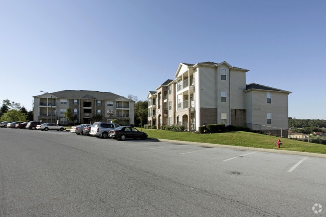 Building Photo - Waterford at Summit View