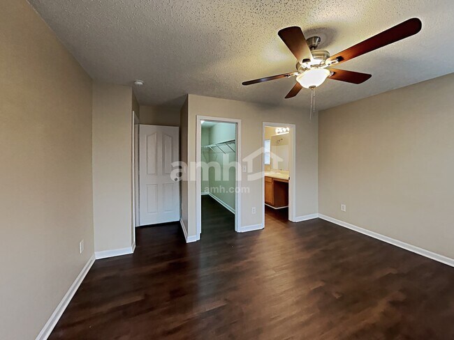 Building Photo - 10707 Parnie Ct