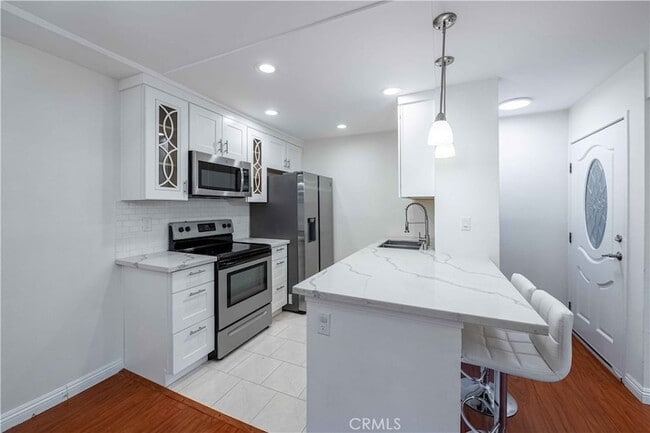 Building Photo - 28947 Thousand Oaks Blvd