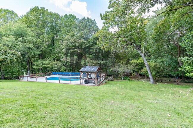 Building Photo - 3 Kyle Ct