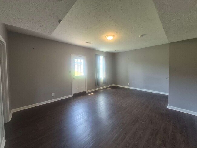 Building Photo - 1351 Freedom Dr