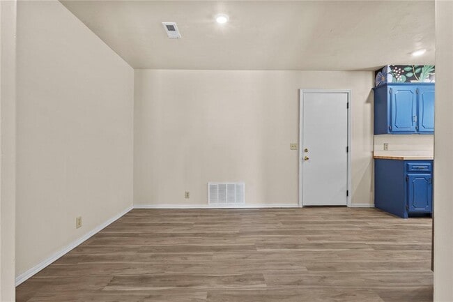 Building Photo - 1308 Lee St