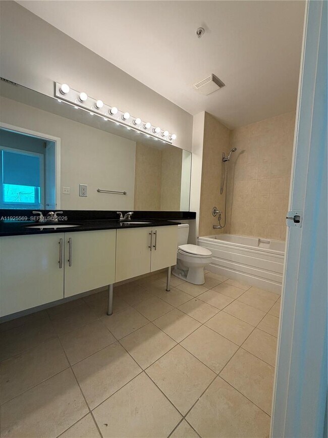 Building Photo - 31 SE 5th St