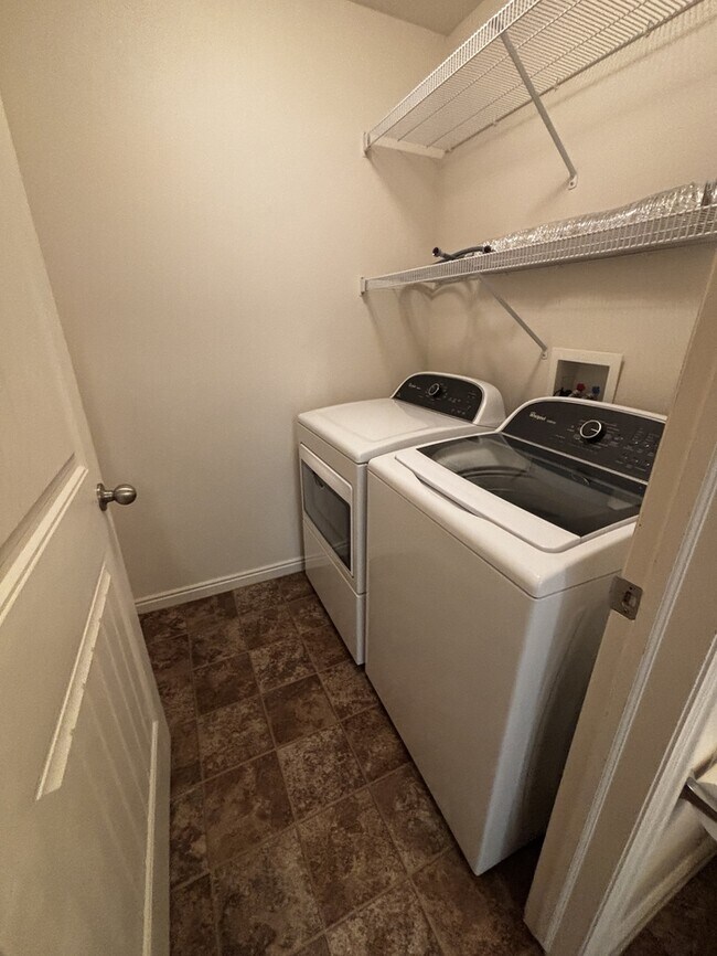 Building Photo - Single Family Home- Eagle Mountain City Center