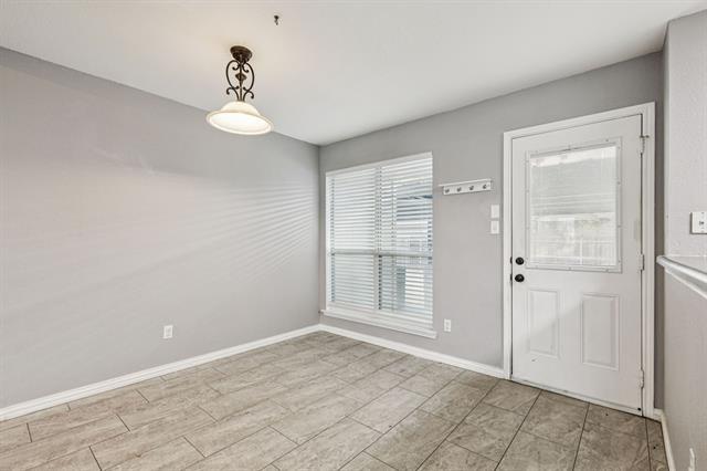 Building Photo - 5724 Giddyup Ln