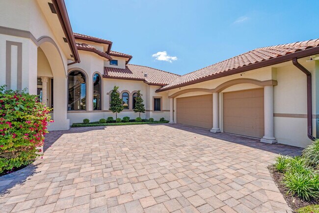Building Photo - 3310 Palm Beach Point Blvd