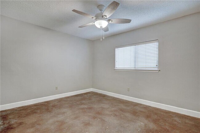 Building Photo - 6009 Avery Island Ave