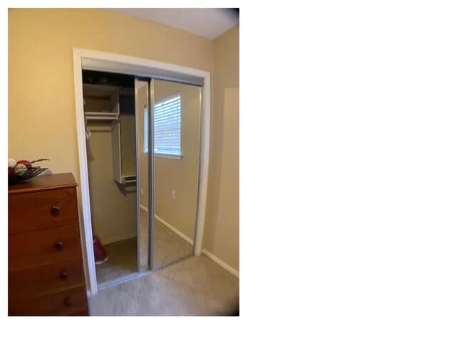Building Photo - Edmond 4 bed home