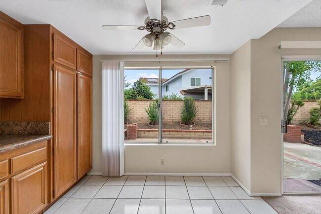 Building Photo - 7272 Foxcroft St