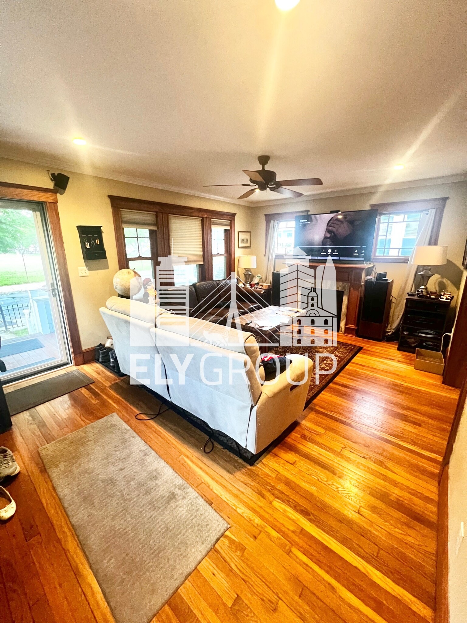 Building Photo - 230 Lake St