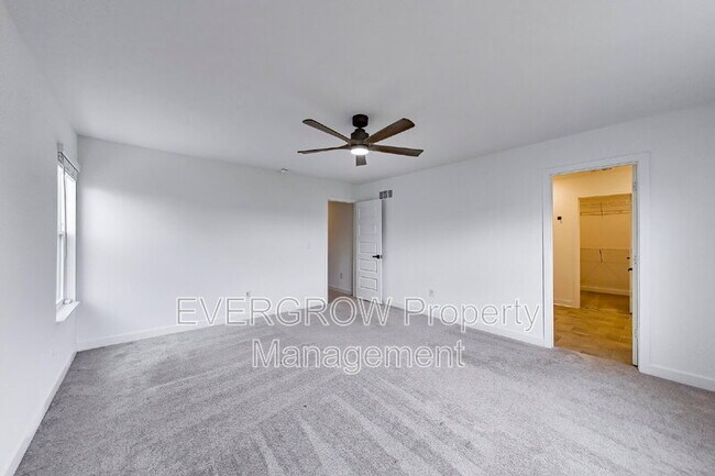 Building Photo - 4543 Nokes Pl