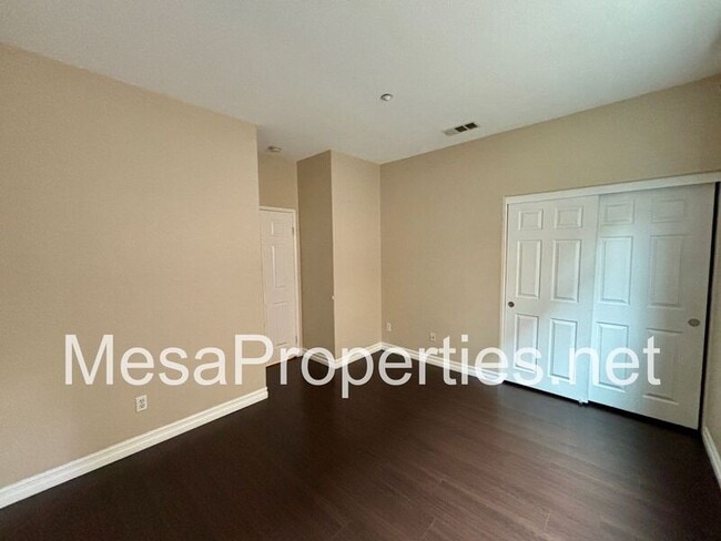 Building Photo - 15471 American Way