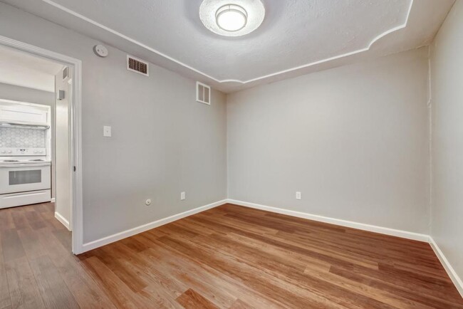 Building Photo - 1328 S Henderson St