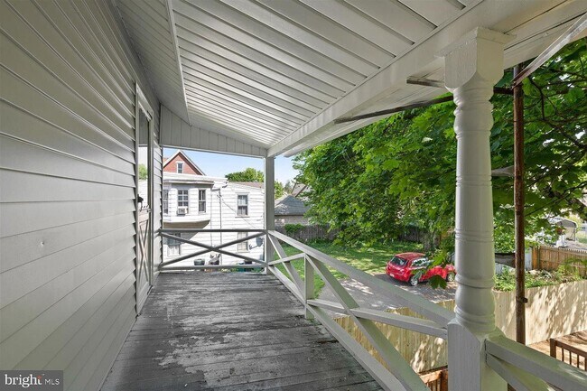 Building Photo - 151 S Grant St