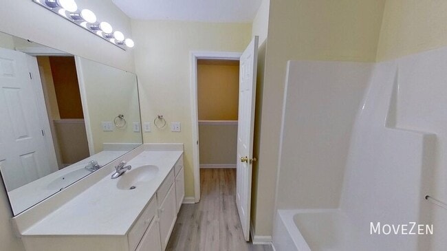 Building Photo - 5421 Advantis Dr