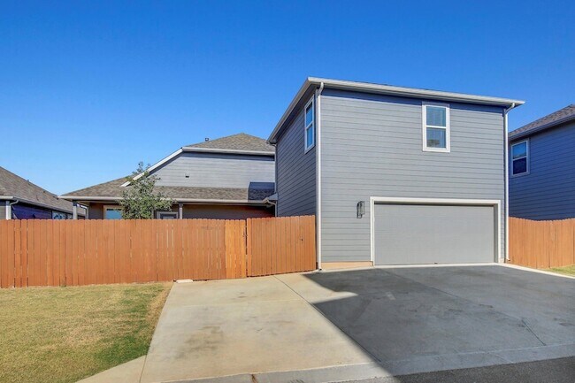 Building Photo - 223 Garner Dr