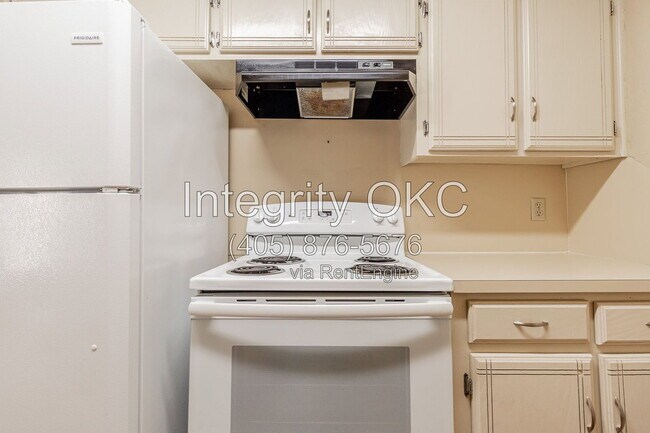 Building Photo - 618 Welston Cir