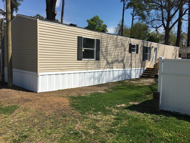 Building Photo - 3910 Socastee Blvd