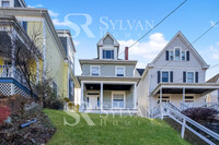 Building Photo - Beautiful 4BR 2BA Move in Ready Home!