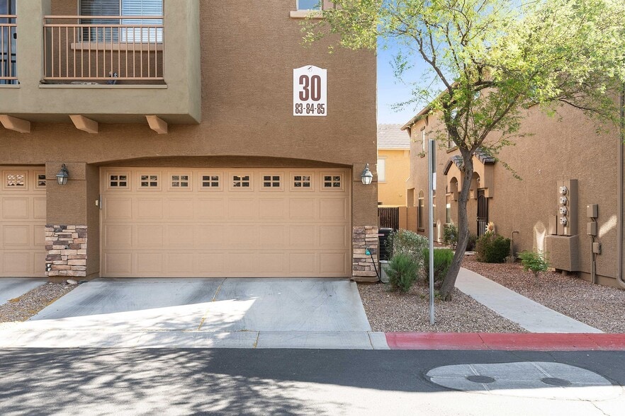 2 Car Garage - 2250 E Deer Valley Rd