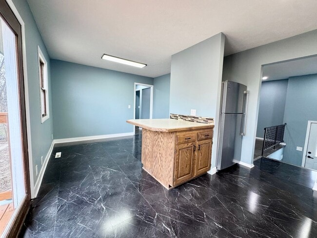 Building Photo - Remodeled 3 bed, 2 bath Millard home