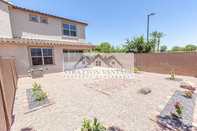 Building Photo - 1051 W. Diamondback Dr.