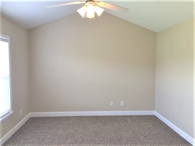 Building Photo - 1710 Springfield Village Ct