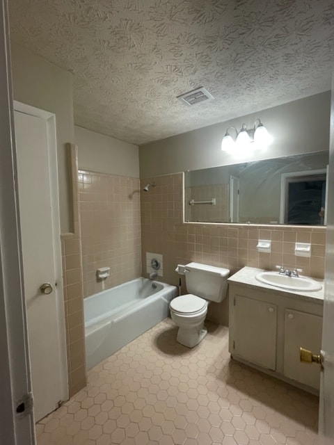 Building Photo - 1506 Hall Way