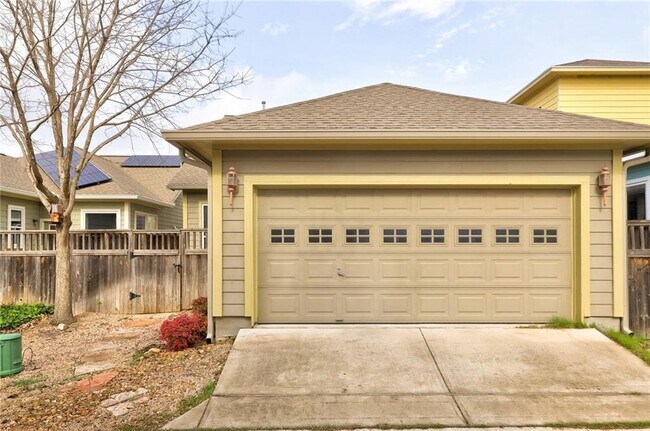 Building Photo - 1925 Littlefield St