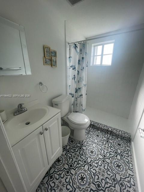 Building Photo - 328 NW 12th Ave