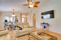 Building Photo - 2130 Rio Nuevo Dr