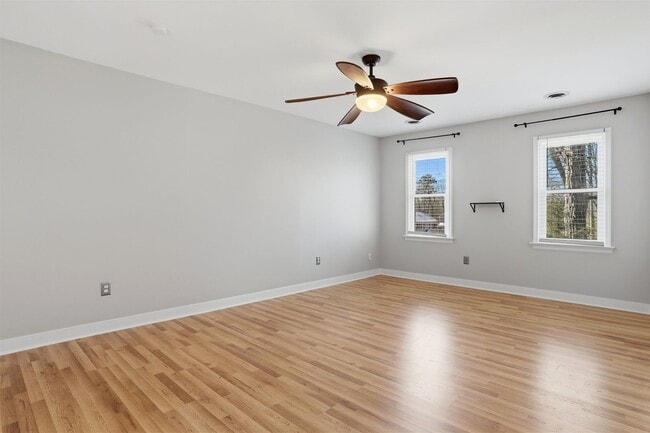 Building Photo - LOVELY 4 BEDROOM HOME IN MONACAN HILLS