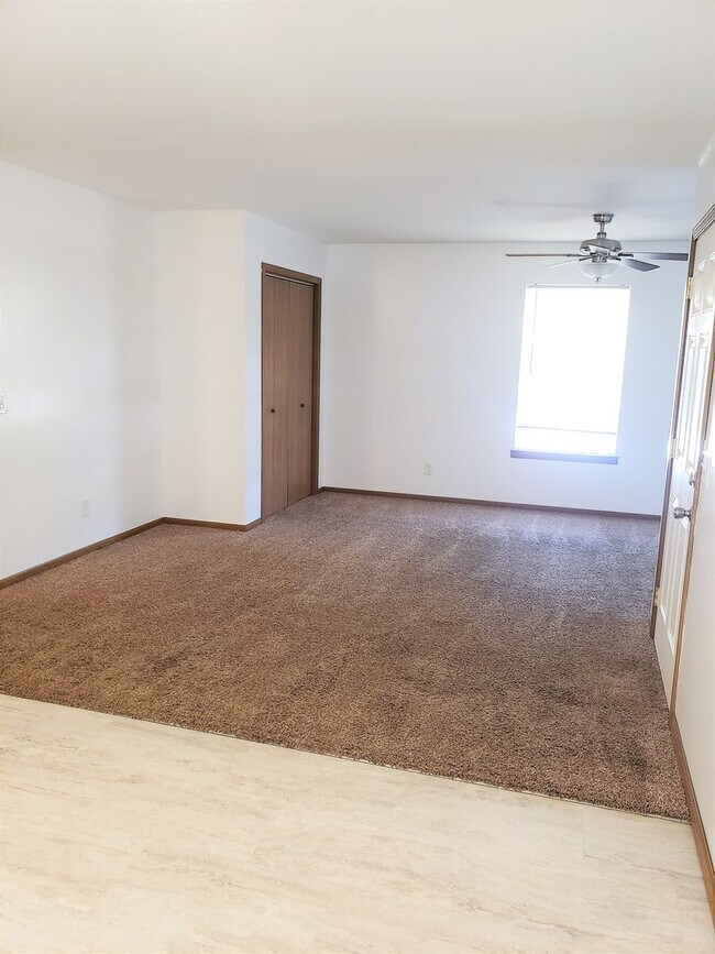Building Photo - Upstairs Four Bedroom Apartment by Quality Home Management
