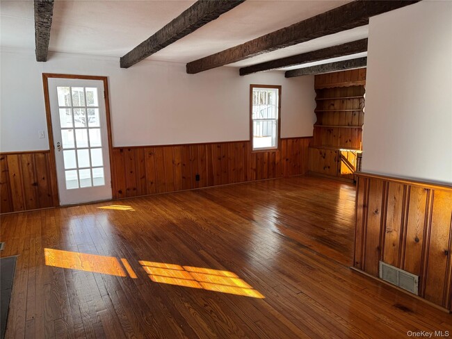 Building Photo - 793 Fiddlers Bridge Rd