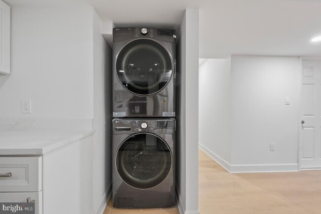 Building Photo - 8728 Old Courthouse Rd