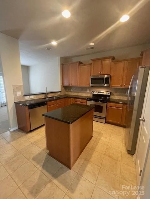Building Photo - 7115 Brighton Park Dr