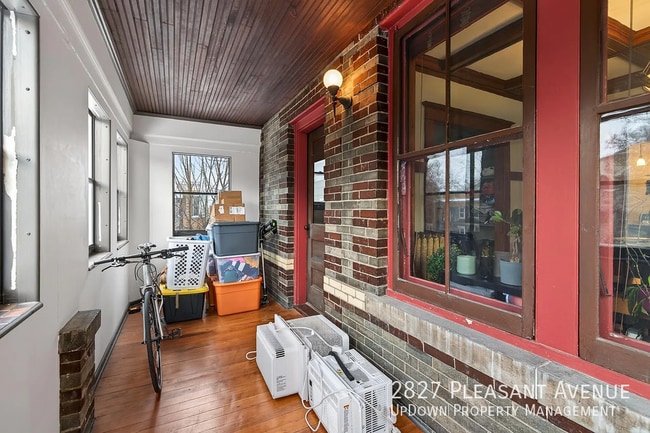 Building Photo - 2827 Pleasant Ave