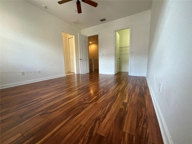 Building Photo - 1727 San Benito Way