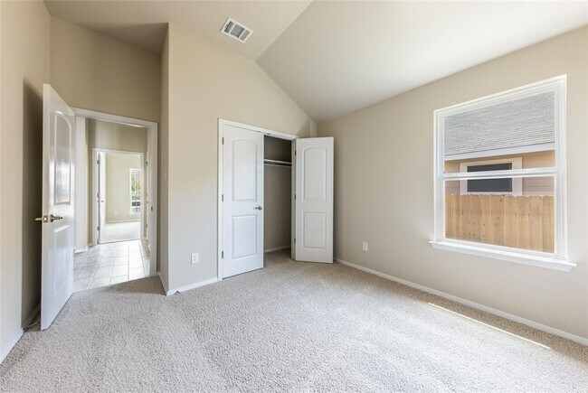 Building Photo - 205 Spiny Lizard Ln